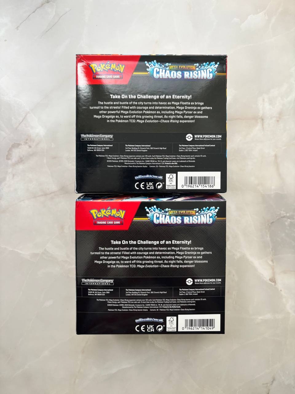 Сравнение дисплеев Pokémon Chaos Rising без внешней плёнки